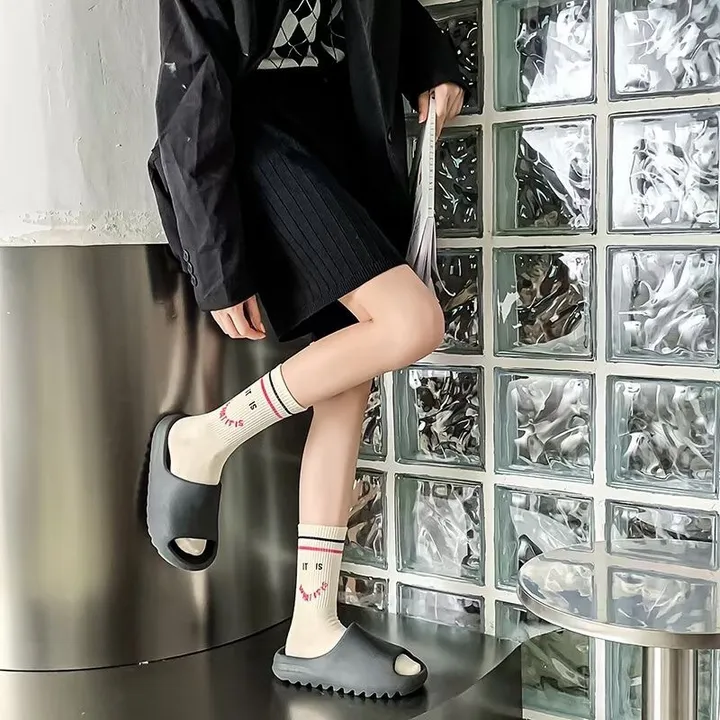 スーパーコピー ディオール 靴下