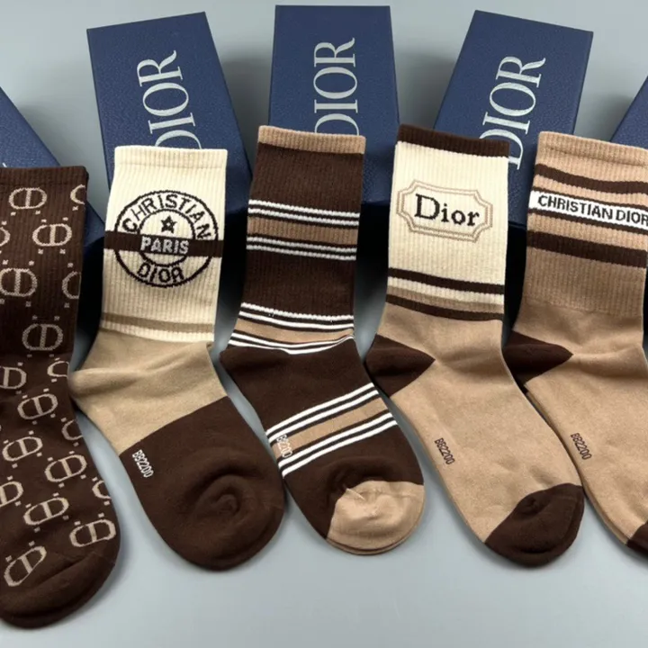スーパーコピー ディオール 靴下