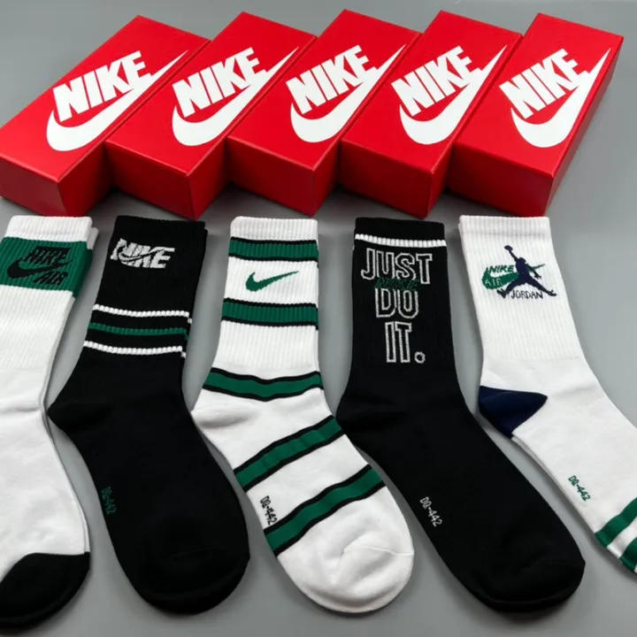 スーパーコピー ミュウミュウ 靴下