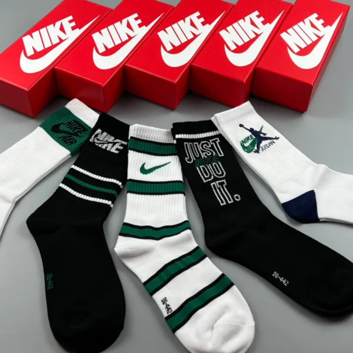 スーパーコピー ミュウミュウ 靴下