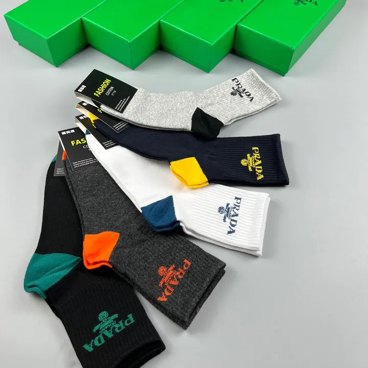 スーパーコピー バレンシアガ 靴下