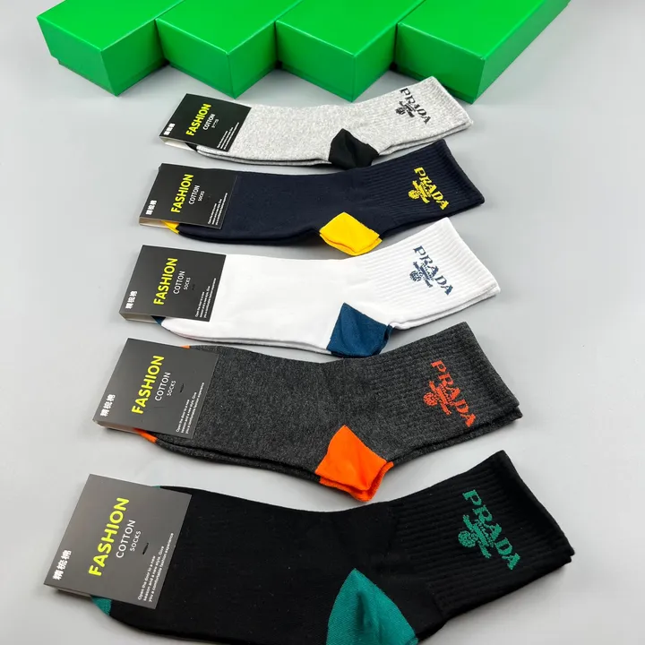 スーパーコピー バレンシアガ 靴下