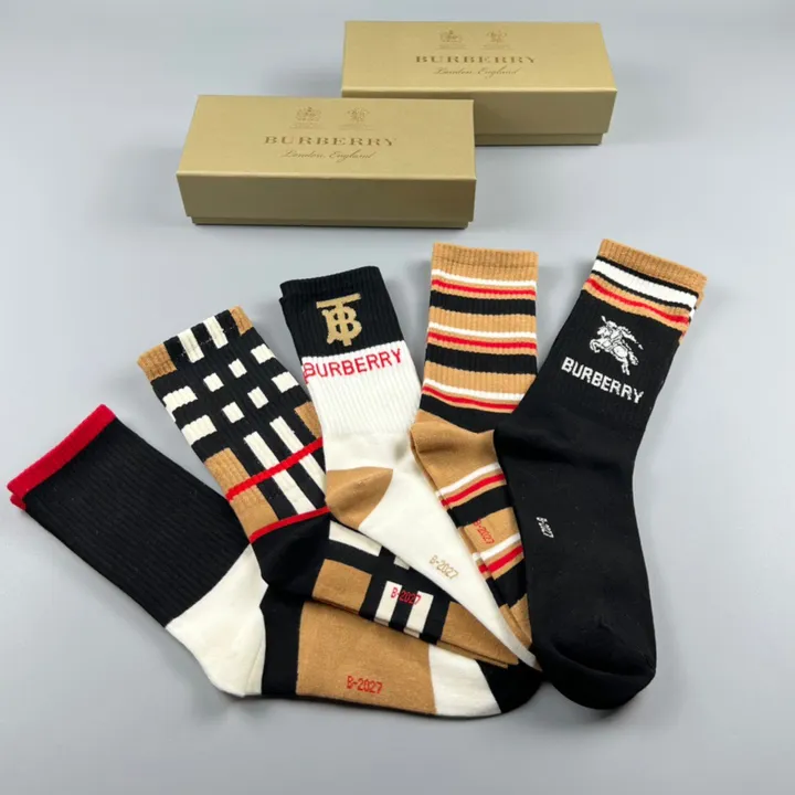 スーパーコピー プラダ 靴下