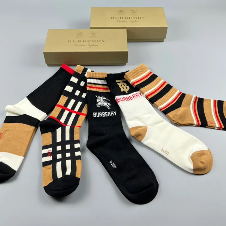 スーパーコピー プラダ 靴下