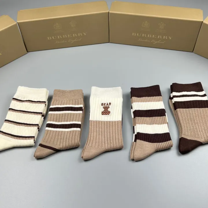 スーパーコピー バーバリー ス 靴下