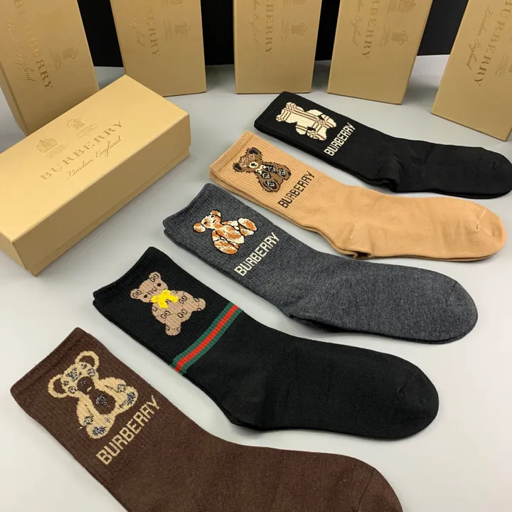 スーパーコピー バーバリー ス 靴下