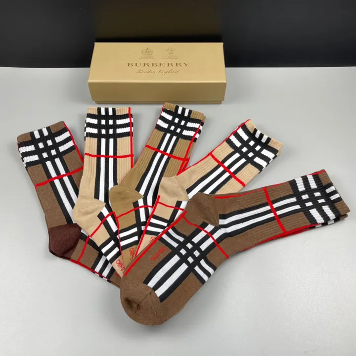 スーパーコピー プラダ 靴下