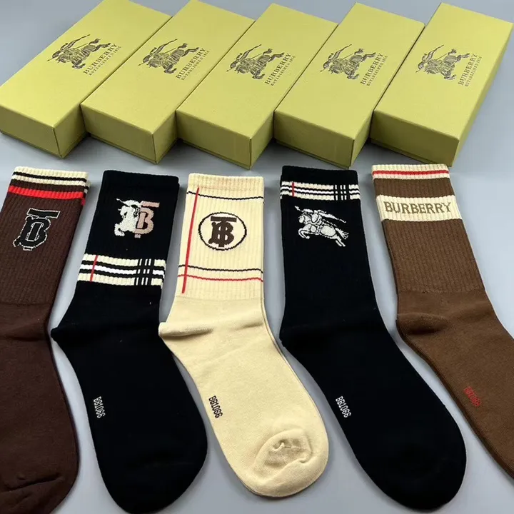 スーパーコピー バーバリー ス 靴下
