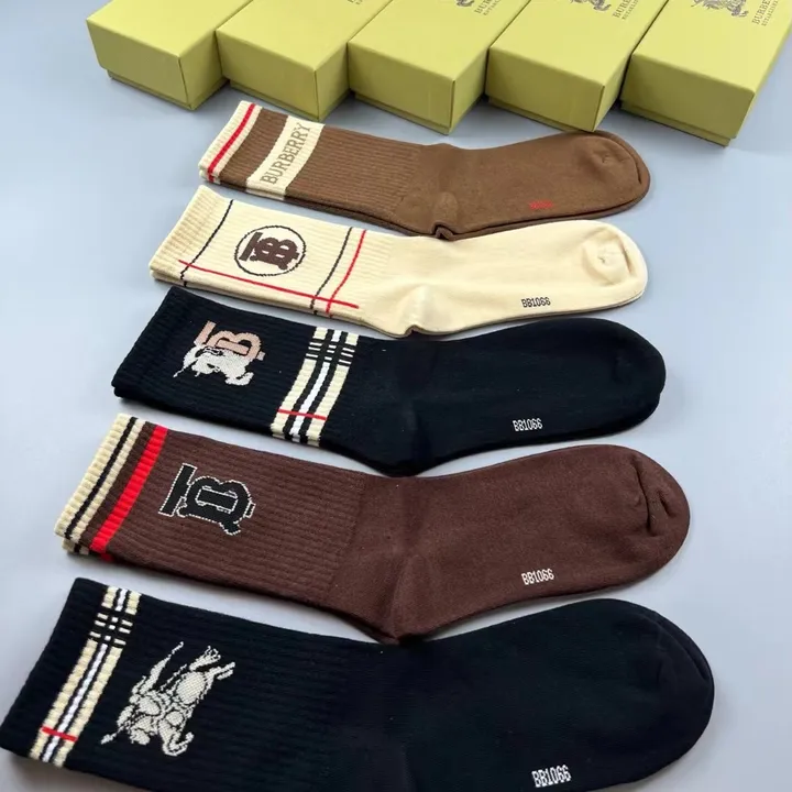 スーパーコピー バーバリー ス 靴下