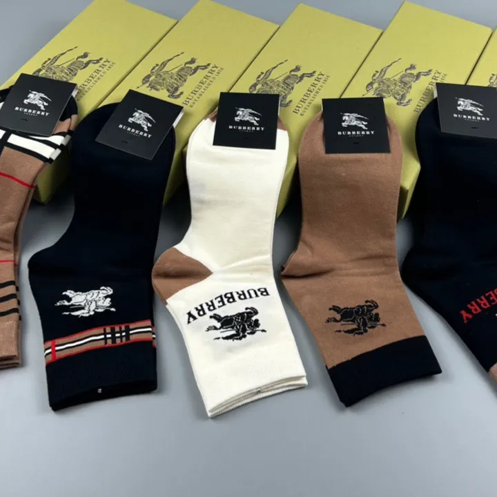 スーパーコピー プラダ 靴下