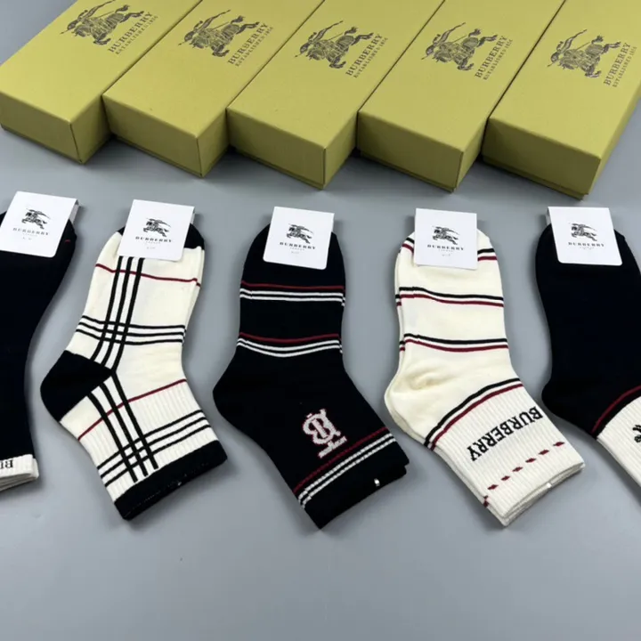 スーパーコピー バーバリー ス 靴下
