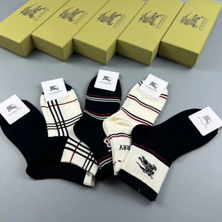 スーパーコピー バーバリー ス 靴下