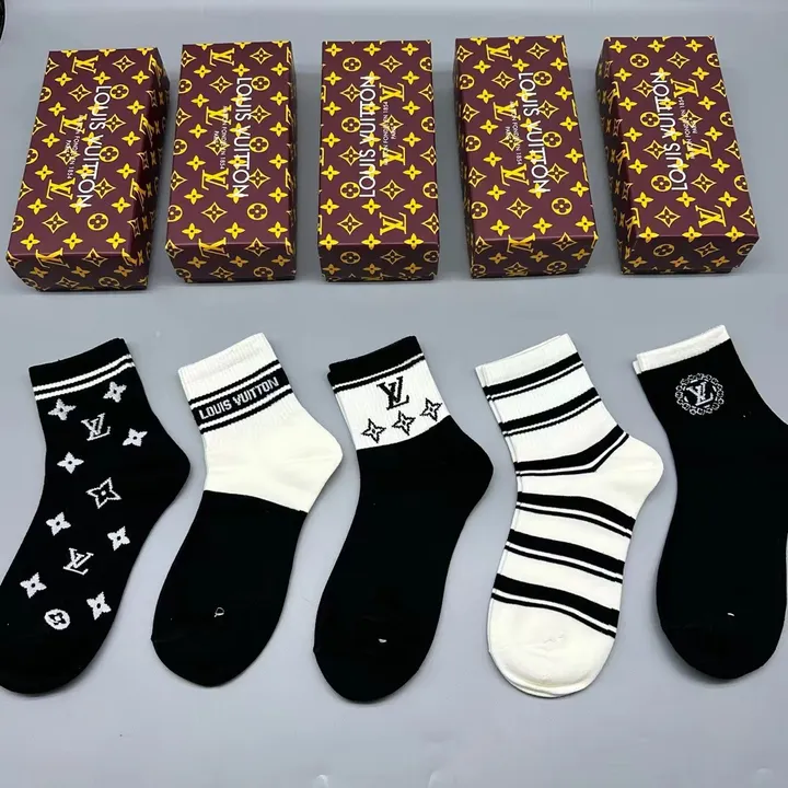 スーパーコピー ルイヴィトン 靴下