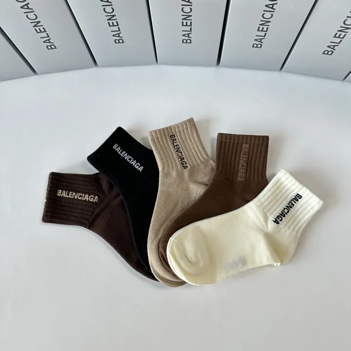 スーパーコピー バレンシアガ 靴下