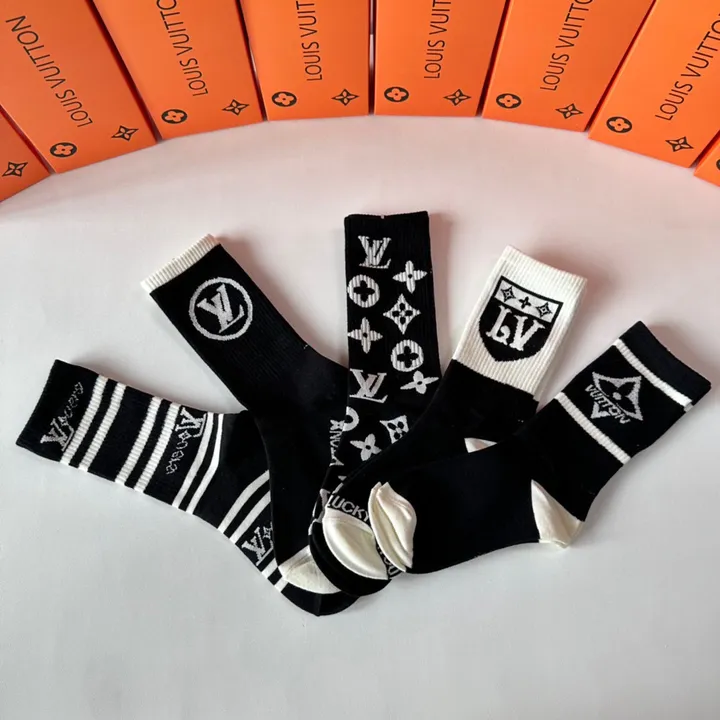 スーパーコピー ルイヴィトン 靴下