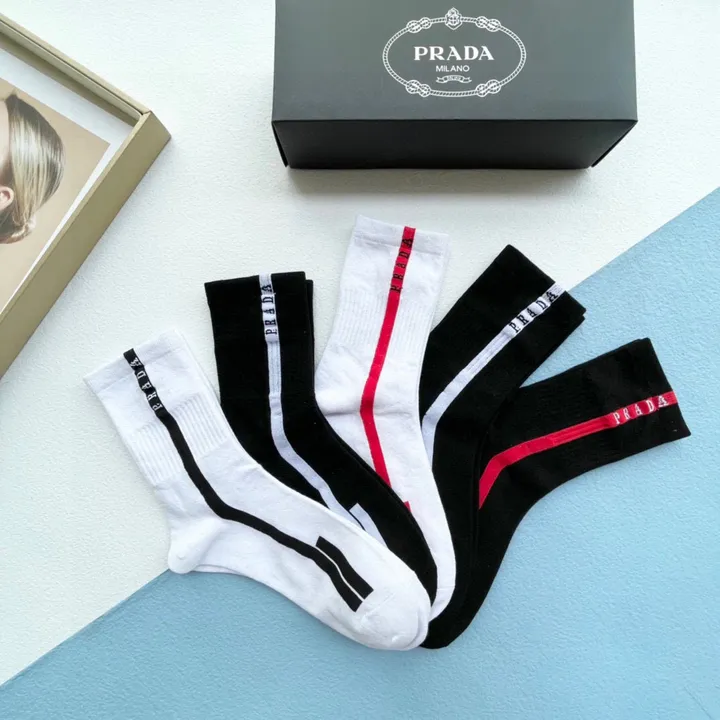 スーパーコピー バレンシアガ 靴下