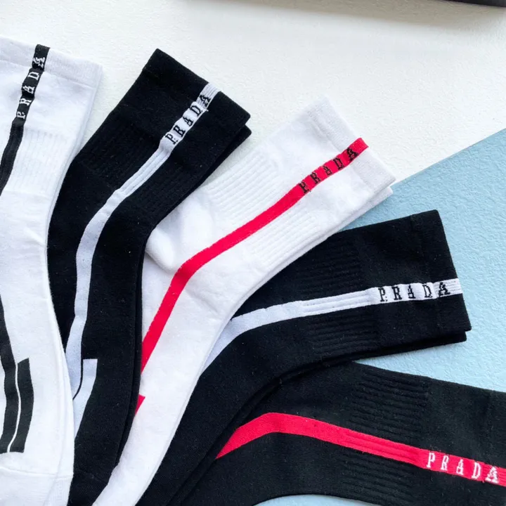 スーパーコピー バレンシアガ 靴下