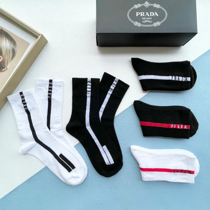 スーパーコピー バレンシアガ 靴下