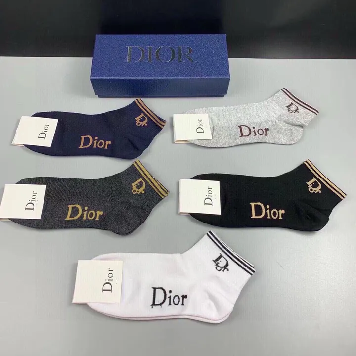 スーパーコピー ディオール 靴下