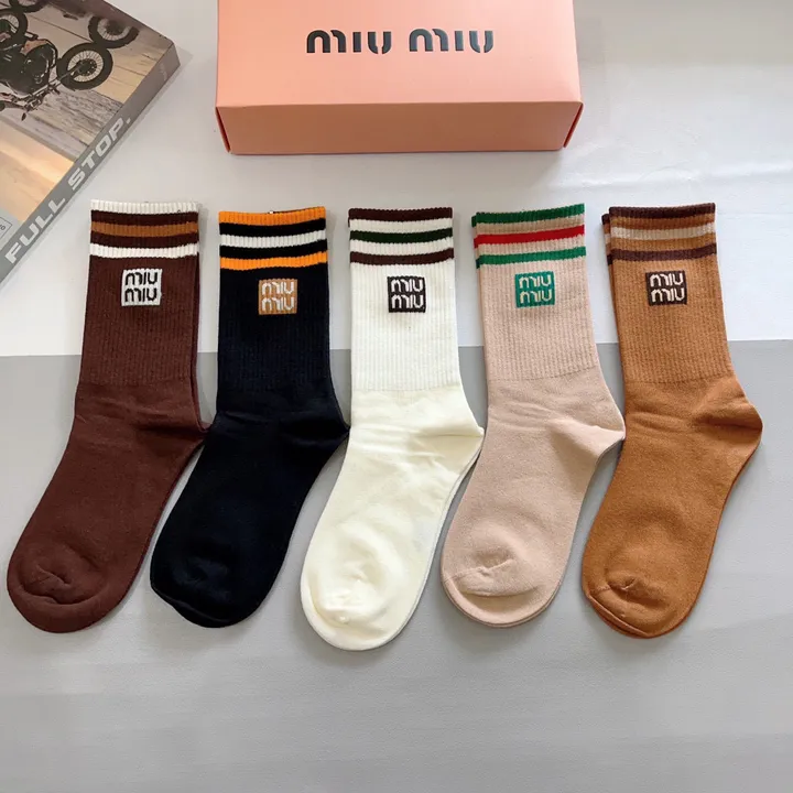 スーパーコピー ミュウミュウ 靴下