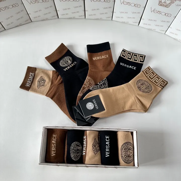 スーパーコピー ヴェルサーチ 靴下