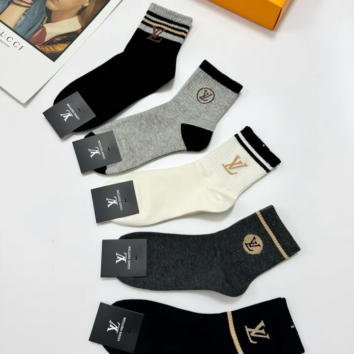 スーパーコピー ルイヴィトン 靴下