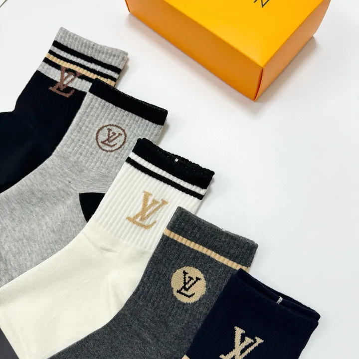 スーパーコピー ルイヴィトン 靴下