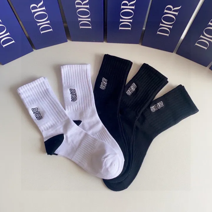 スーパーコピー ディオール 靴下