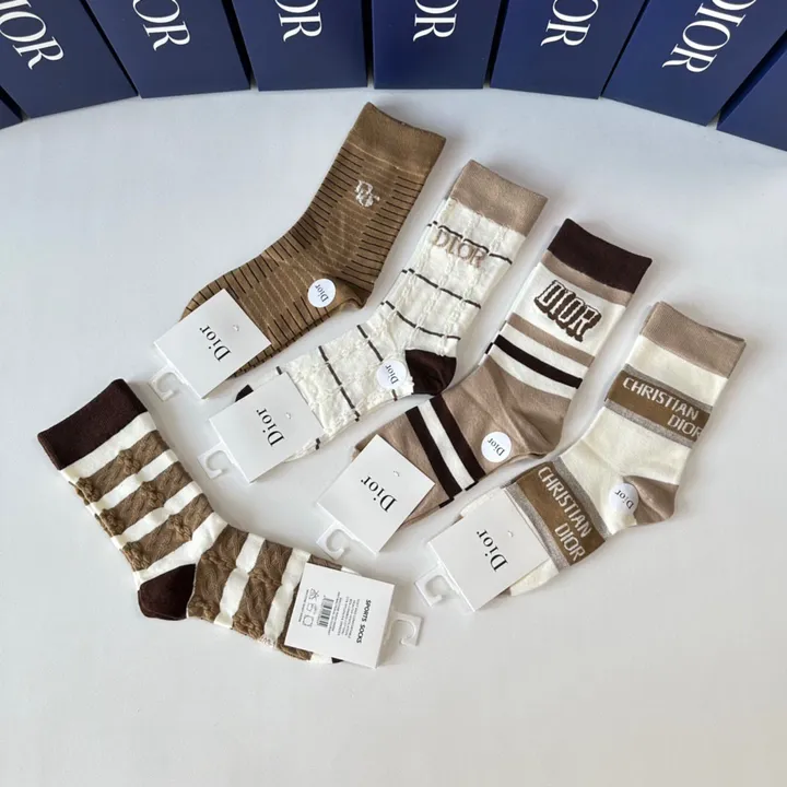 スーパーコピー ディオール 靴下