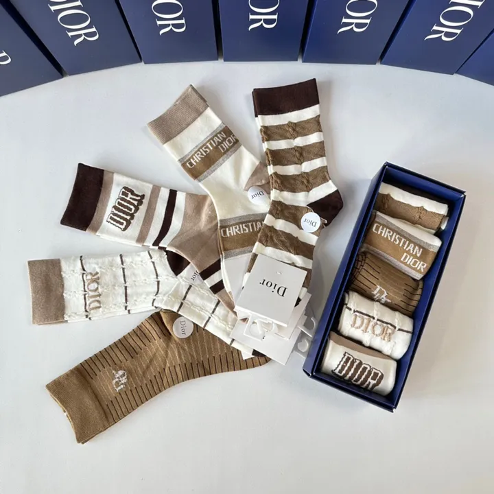 スーパーコピー ディオール 靴下