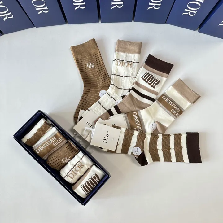 スーパーコピー ディオール 靴下