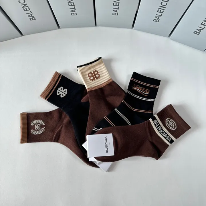 スーパーコピー バレンシアガ 靴下