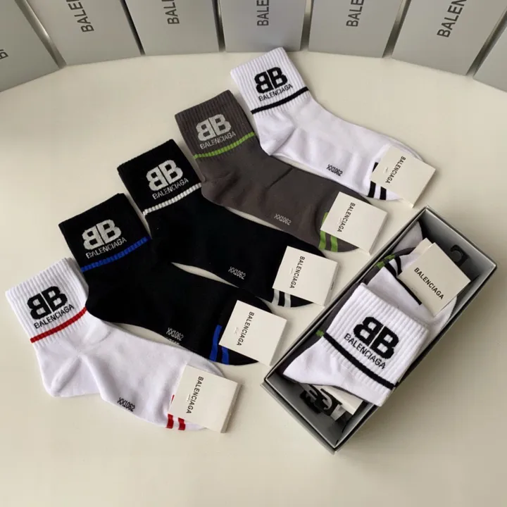 スーパーコピー バレンシアガ 靴下