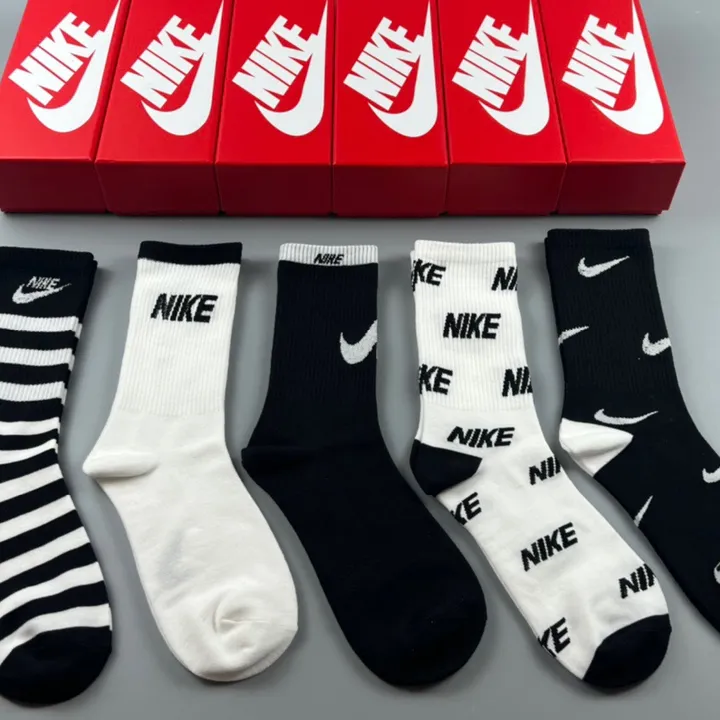 スーパーコピー ナイキ 靴下