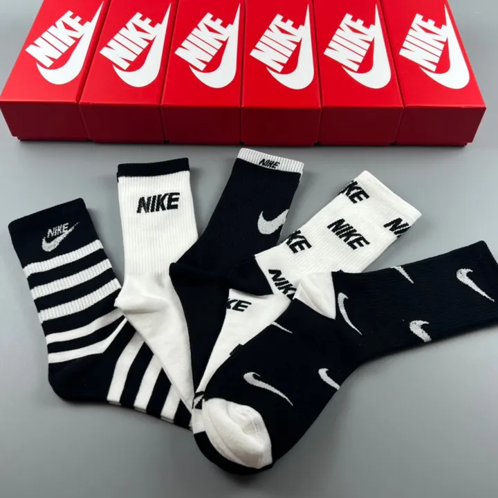 スーパーコピー ナイキ 靴下
