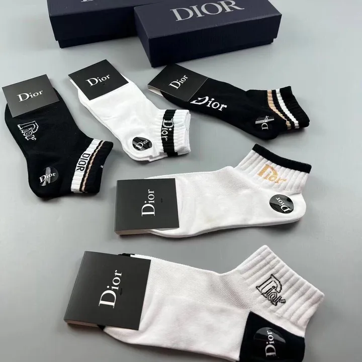 スーパーコピー ディオール 靴下