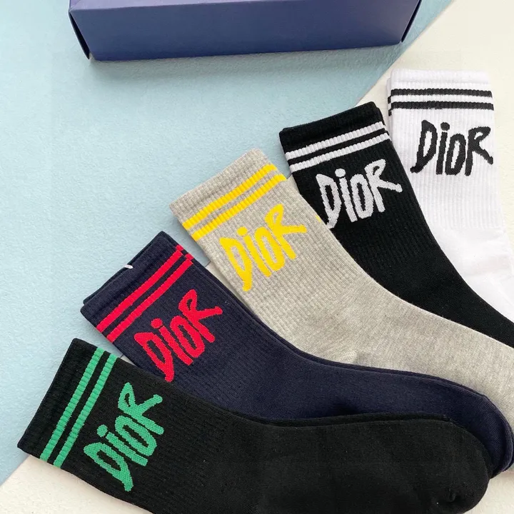 スーパーコピー ディオール 靴下