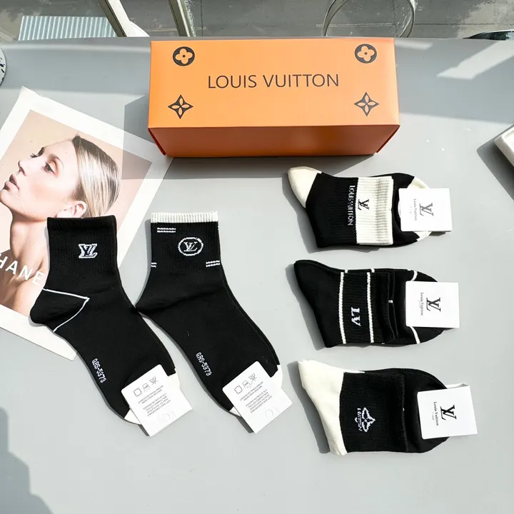 スーパーコピー ルイヴィトン 靴下