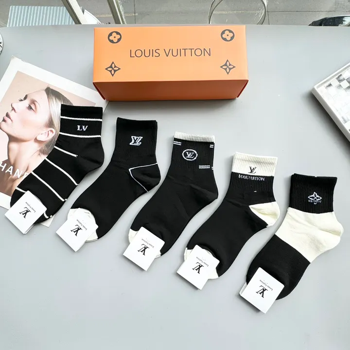 スーパーコピー ルイヴィトン 靴下