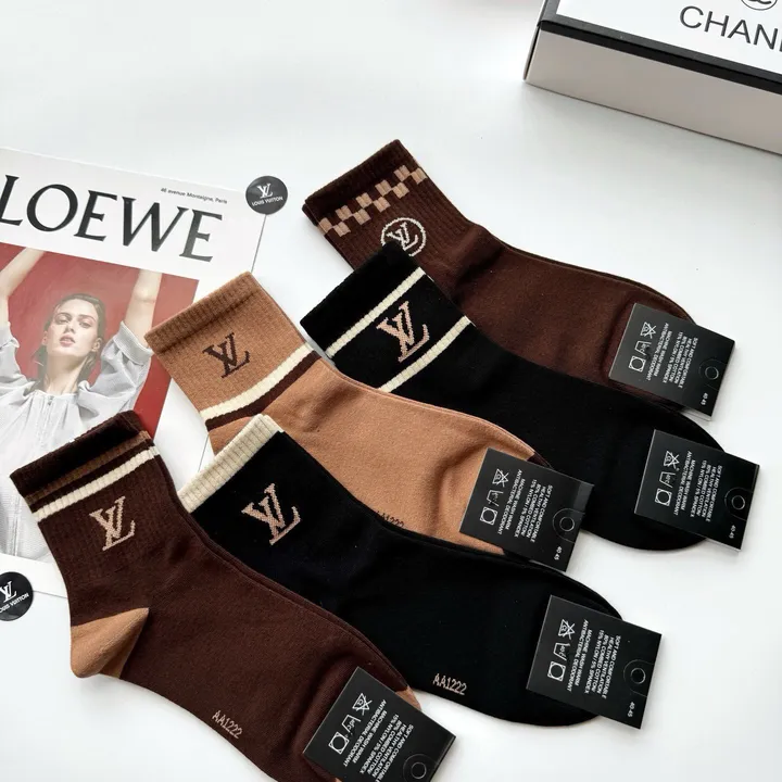 スーパーコピー ルイヴィトン 靴下