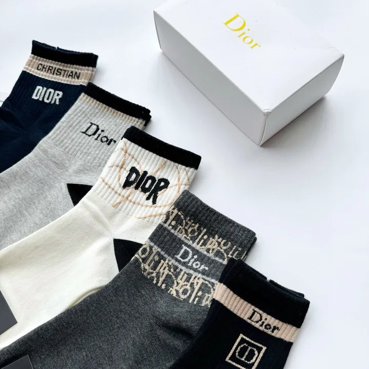 スーパーコピー ディオール 靴下