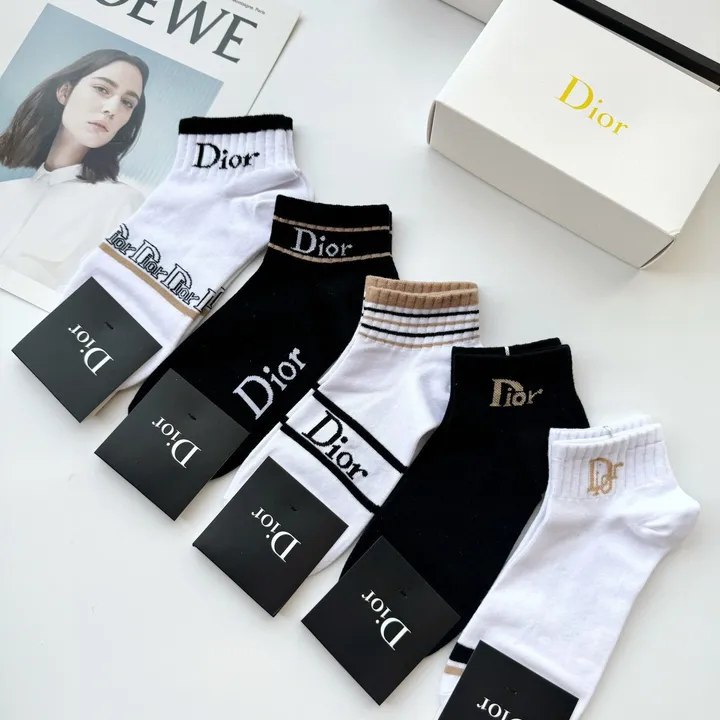 スーパーコピー ディオール 靴下