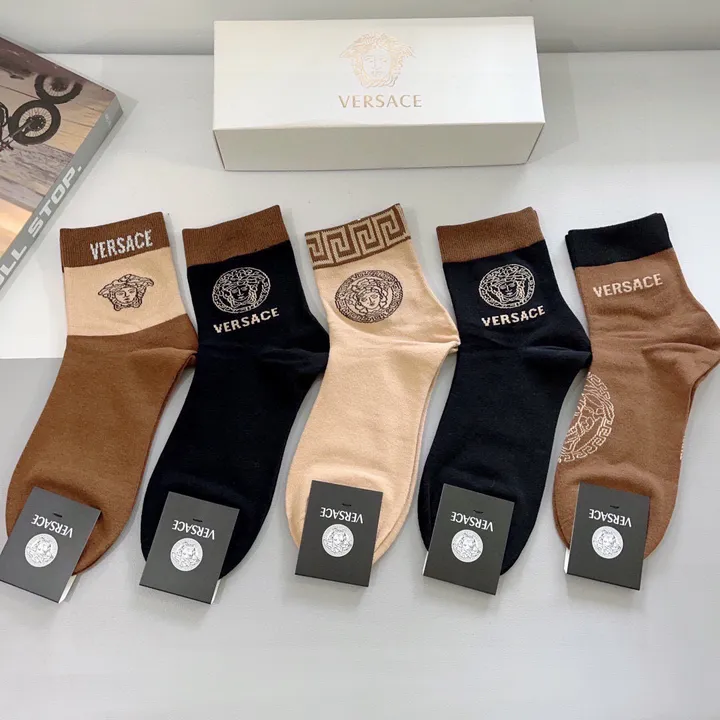 スーパーコピー ヴェルサーチ 靴下