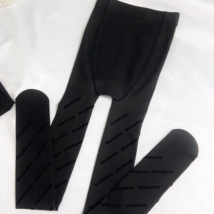 スーパーコピー バレンシアガ 靴下