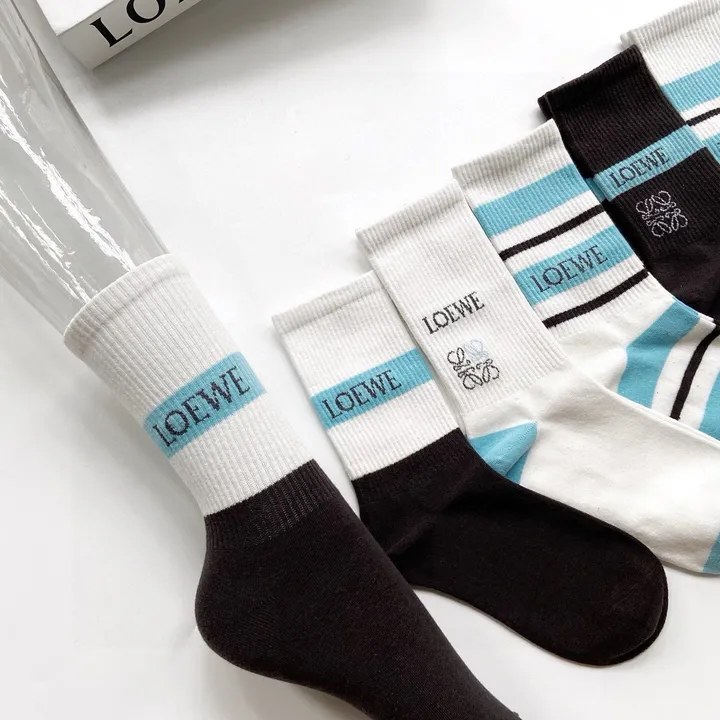 スーパーコピー ロエベ 靴下