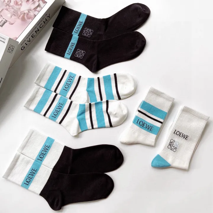 スーパーコピー ロエベ 靴下