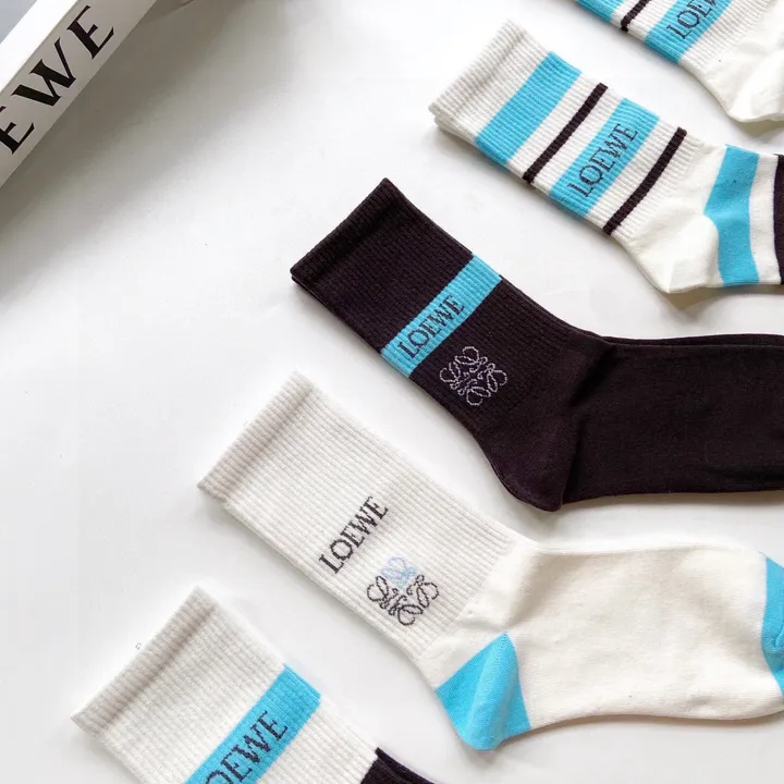 スーパーコピー ロエベ 靴下