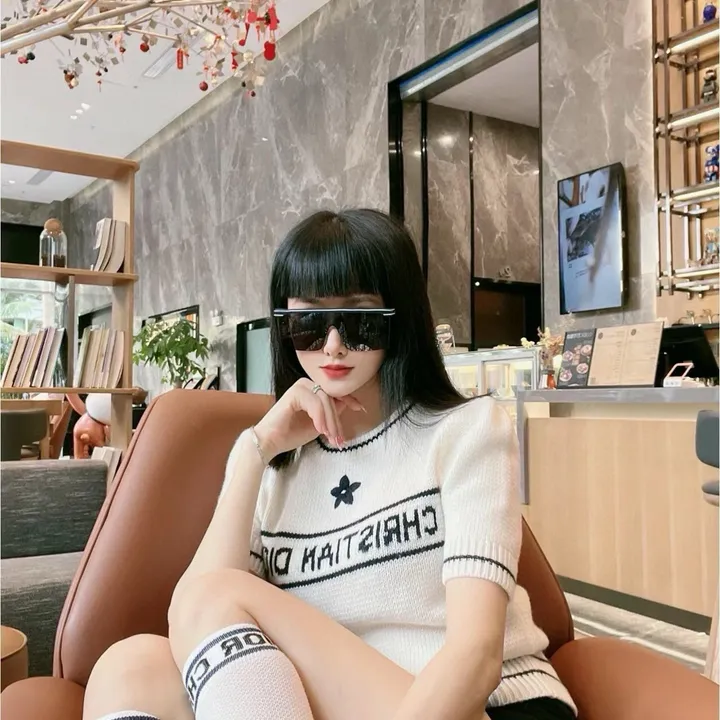 スーパーコピー ディオール 靴下