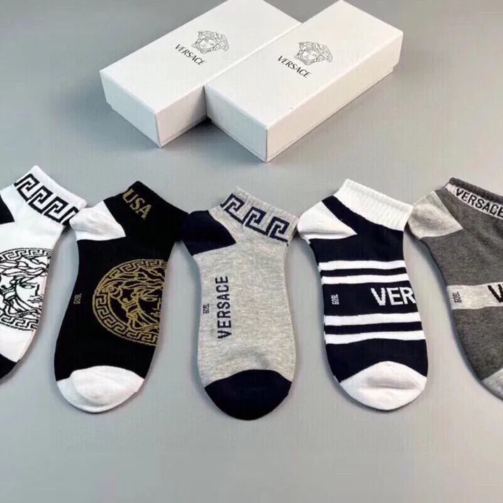 スーパーコピー ヴェルサーチ 靴下