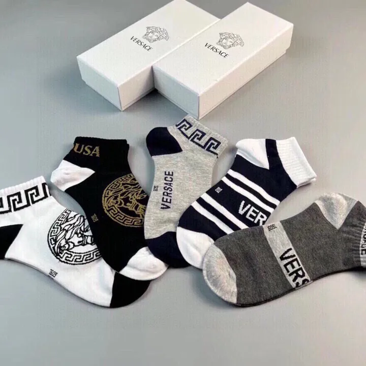 スーパーコピー ヴェルサーチ 靴下